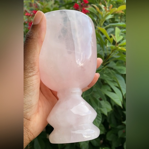 Rose Quartz Chalice/Cup - Picture 5 of 7